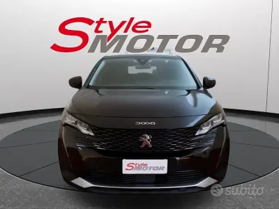Usata Peugeot 3008 Allure 131 CV (96 kW) 2022 Nero SUV
