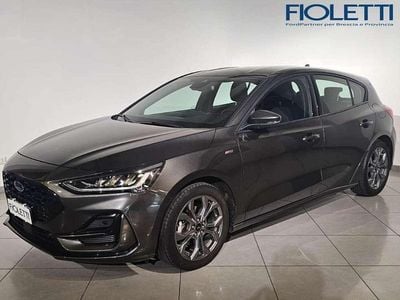 Grigio Usata 2022 Ford Focus ST-Line Berlina | 18.500 € (Buon prezzo)