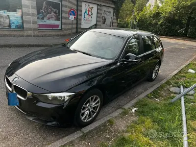 Begagnad BMW 318 143 HK (105 kW) 2014 Svart Kombi