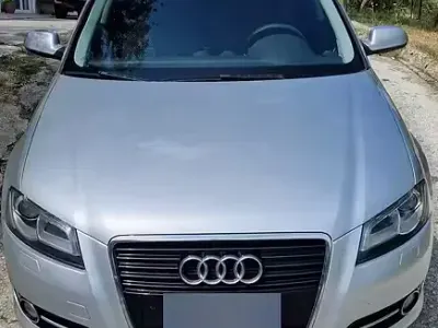 Usata Audi A3 105 CV (77 kW) 2010 Grigio Utilitaria