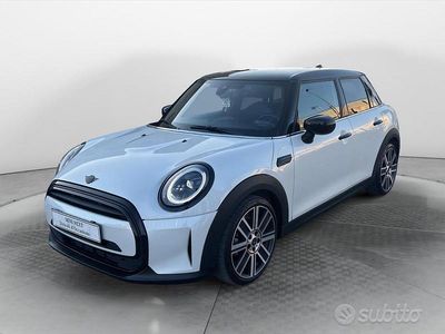 Nanuq white Usata 2023 Mini Cooper Business Utilitaria | 29.500 € (Molto cara)