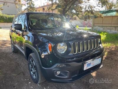 Usata Jeep Renegade Sport 140 CV (102 kW) 2017 Nero SUV