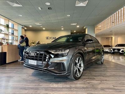Usata Audi Q8 Sport 286 CV (210 kW) 2020 Grigio SUV
