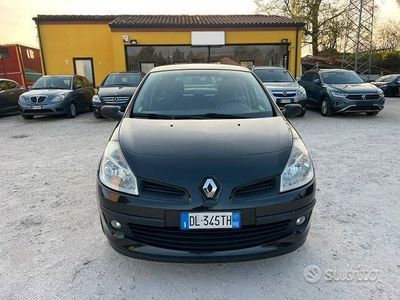 usata Renault Clio 1.2 75Cv 5 porte UNICO Neopatentati