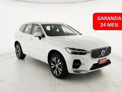 Usata Volvo XC60 Core 253 CV (186 kW) 2022 Bianco perlato SUV