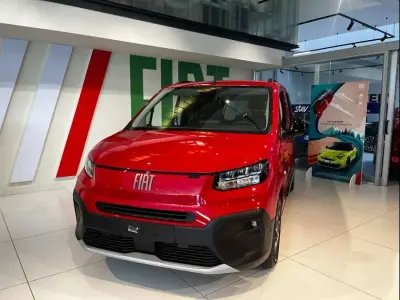 Nuova Fiat Qubo La Prima 130 CV (95 kW) 2026 Rosso ming met