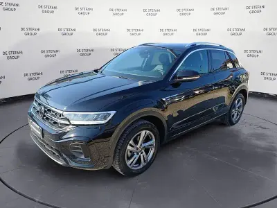 Usata VW T-Roc R-line 150 CV (110 kW) 2023 Nero SUV