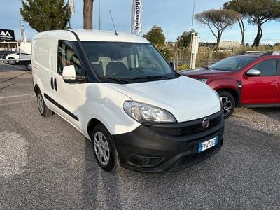 Usata Fiat Doblò 105 CV (77 kW) 2019 Bianco Monovolume