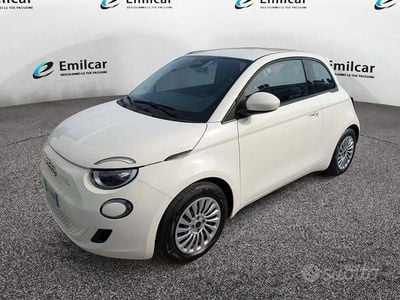 Usata Fiat 500e Action 50 kW (68 CV) 2021 Bianco Berlina