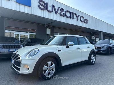 Usata Mini ONE 102 CV (75 kW) 2015 Bianco Utilitaria