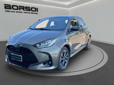 Usata Toyota Yaris Hybrid Lounge 92 CV (67 kW) 2020 Antracite Berlina