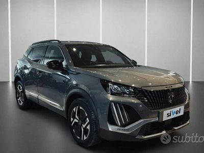 Usata Peugeot 2008 Allure 130 CV (95 kW) 2024 Grigio SUV