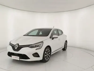 Gebraucht Renault Clio V Intens 140 PS (102 kW) 2021 Weiß Kleinwagen