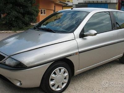 usata Lancia Ypsilon y1.2 16v