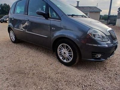 Usata Lancia Musa 77 CV (56 kW) 2009 Grigio metallizzato Monovolume