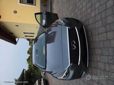 Usata Infiniti Q30 109 CV (80 kW) 2018 Grigio Utilitaria