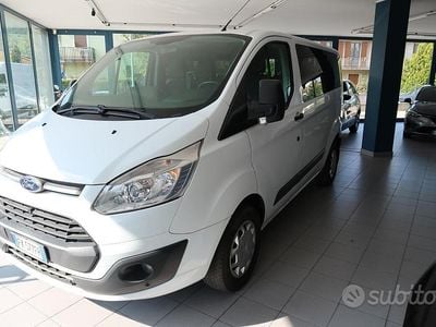 Usata Ford Tourneo Trend 130 CV (95 kW) 2017 Bianco Monovolume