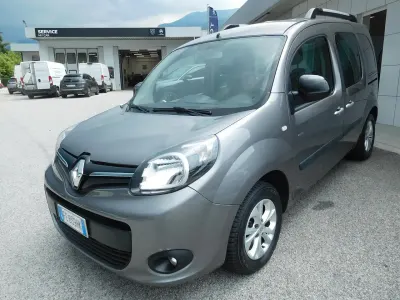 Usata Renault Kangoo LIMITED 90 CV (66 kW) 2016 Grigio Monovolume