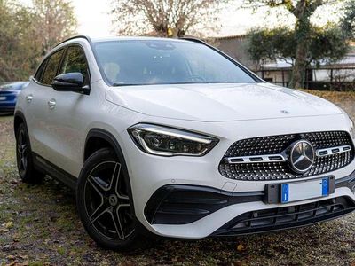 Usata Mercedes GLA200 Premium 163 CV (119 kW) 2022 Bianco SUV
