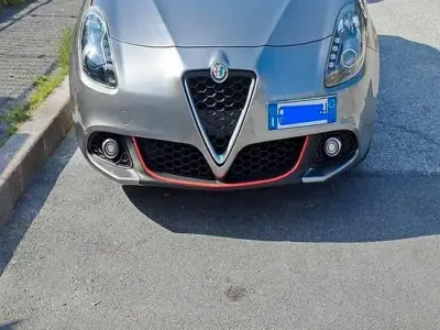 Usata Alfa Romeo Giulietta 120 CV (88 kW) 2017 Grigio Utilitaria