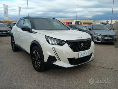 Brugt Peugeot 2008 GT 130 HK (95 kW) 2023 Hvid SUV