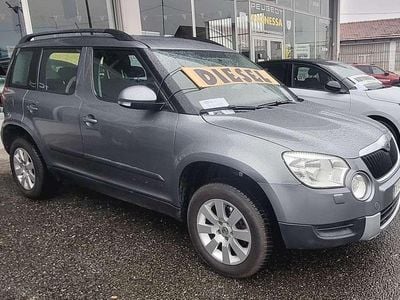 Usata Skoda Yeti Active 110 CV (80 kW) 2011 Grigio SUV