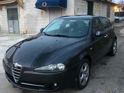 usata Alfa Romeo 147 147 1.9 JTD (120) 5 porte Distinctive