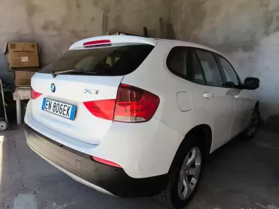 Usata BMW X1 Efficient Dynamics 177 CV (130 kW) 2012 Bianco SUV