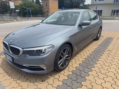 Usata BMW 520 Luxury Line 190 CV (139 kW) 2019 Grigio Berlina
