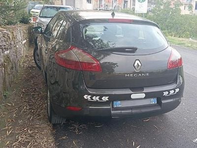 Usata Renault Mégane III Dynamique 110 CV (80 kW) 2009 Nero Utilitaria