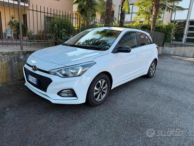 Usata Hyundai i20 85 CV (62 kW) 2020 Bianco Berlina