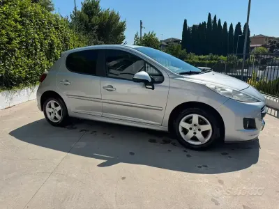 Usata Peugeot 207 88 CV (64 kW) 2010 Grigio Berlina