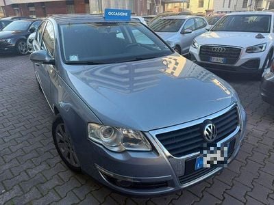 Usata VW Passat Comfortline 110 CV (80 kW) 2009 Argento Berlina