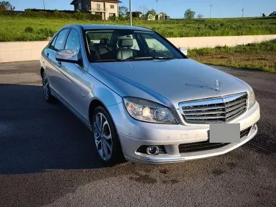 Usata Mercedes C220 170 CV (125 kW) 2007 Grigio Berlina