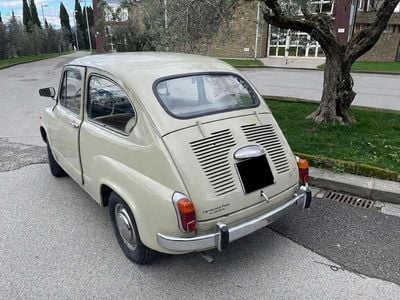 Usata Fiat 600D 31 CV (22 kW) 1982 Beige Berlina