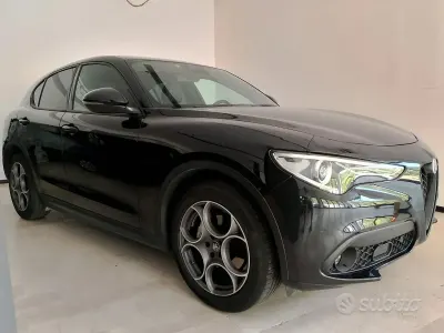 Usata Alfa Romeo Stelvio Sprint 190 CV (139 kW) 2022 Nero SUV