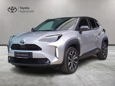Käytetty Toyota Yaris Cross Trend 116 HP (85 kW) 2022 Harmaa Katumaasturi