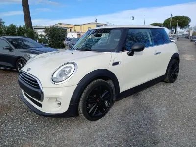 Usata Mini ONE 75 CV (55 kW) 2017 Bianco Utilitaria