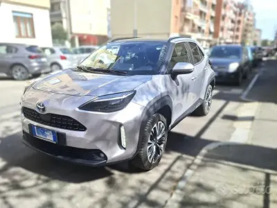 Gebraucht Toyota Yaris Cross Lounge 92 PS (67 kW) 2023 Grau SUV