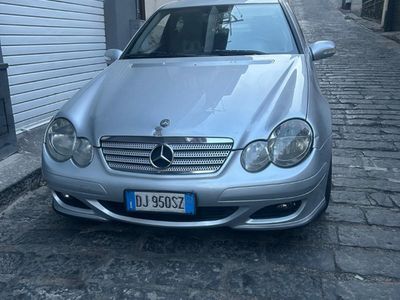 Mercedes C200