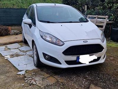 Usata Ford Fiesta 75 CV (55 kW) 2017 Bianco Berlina