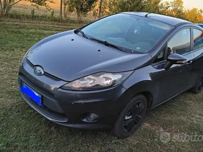 Occasion Ford Fiesta 82 PK (60 kW) 2009 Grijs Sedan