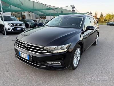 Usata VW Passat Business 150 CV (110 kW) 2020 Nero Station wagon