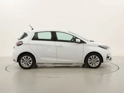 Usata Renault Zoe Zen 50 kW (69 CV) 2020 Biancobianco Utilitaria