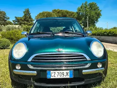 Usata Mini Cooper 88 CV (64 kW) 2006 Verde Utilitaria