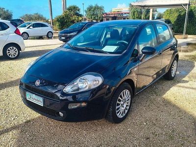 Usata Fiat Punto Street 75 CV (55 kW) 2015 Blu Berlina
