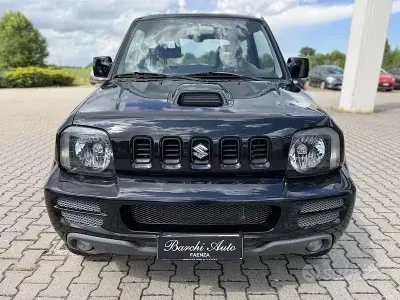 Usata Suzuki Jimny 86 CV (63 kW) 2006 Nero SUV