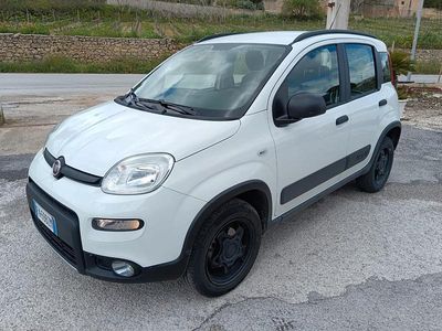 Usata Fiat Panda 4x4 S 95 CV (69 kW) 2018 Bianco Utilitaria