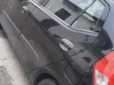 Nero Usata 2010 Hyundai i10 Utilitaria | 2400 €