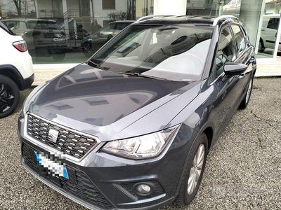 Usata Seat Arona FR 110 CV (80 kW) 2021 Grigio pastello SUV
